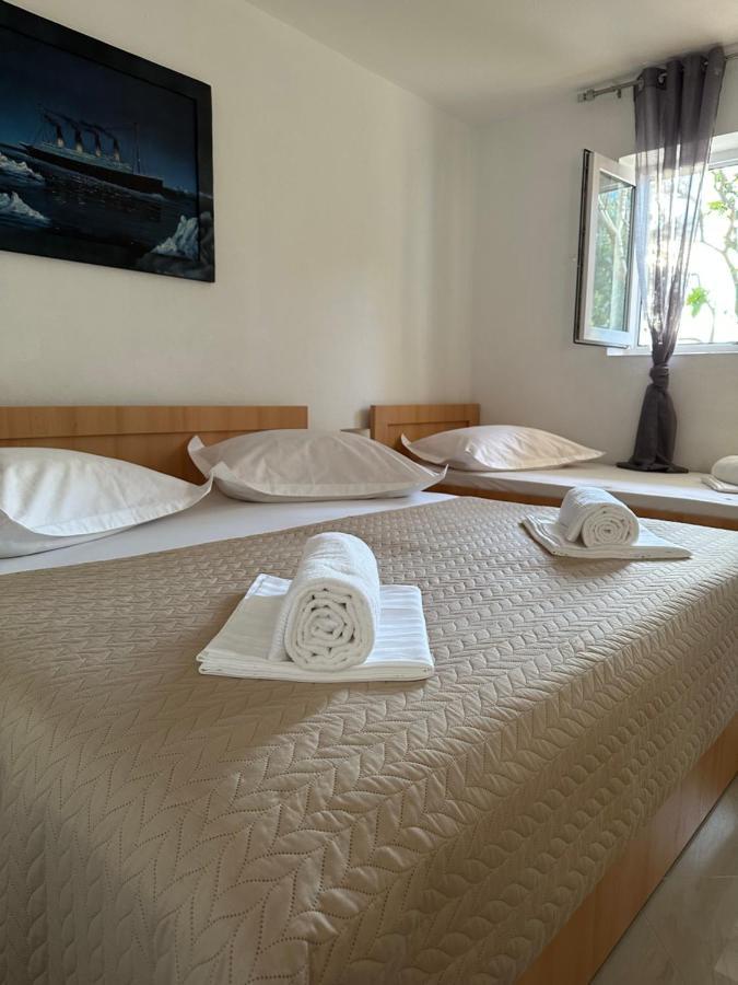 Villa Ruza 30M From The Beach Baška Voda Eksteriør billede