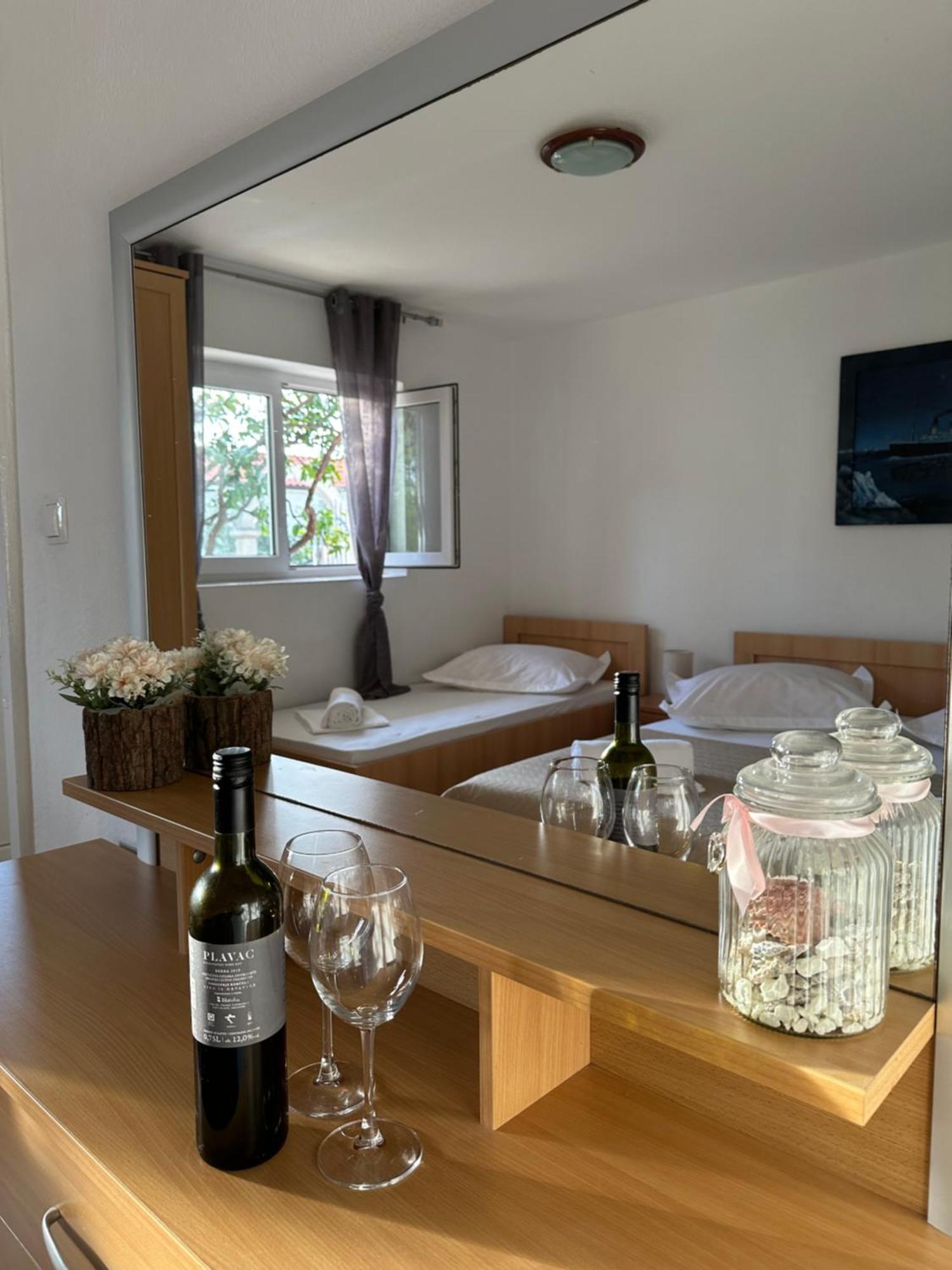 Villa Ruza 30M From The Beach Baška Voda Værelse billede